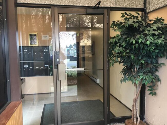 Foto del edificio - 1 bedroom in Seattle WA WA