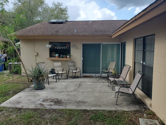 Building Photo - 10709 Key Lime Way