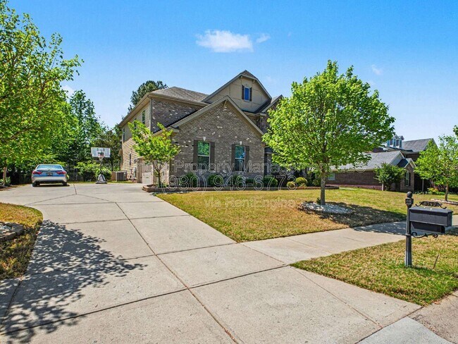 Foto del edificio - 8742 Whitehawk Hill Rd