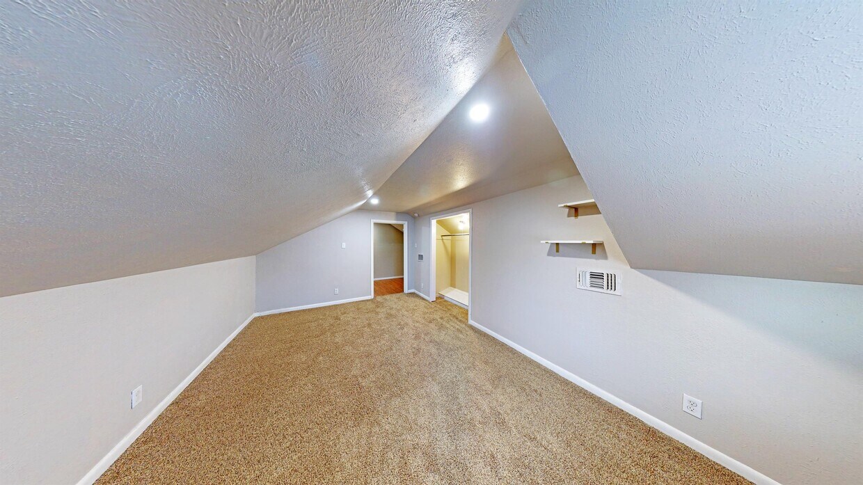 3596 Cromart Ct S Unit BEDROOM 2C, Fort Worth, TX 76133 Room for Rent