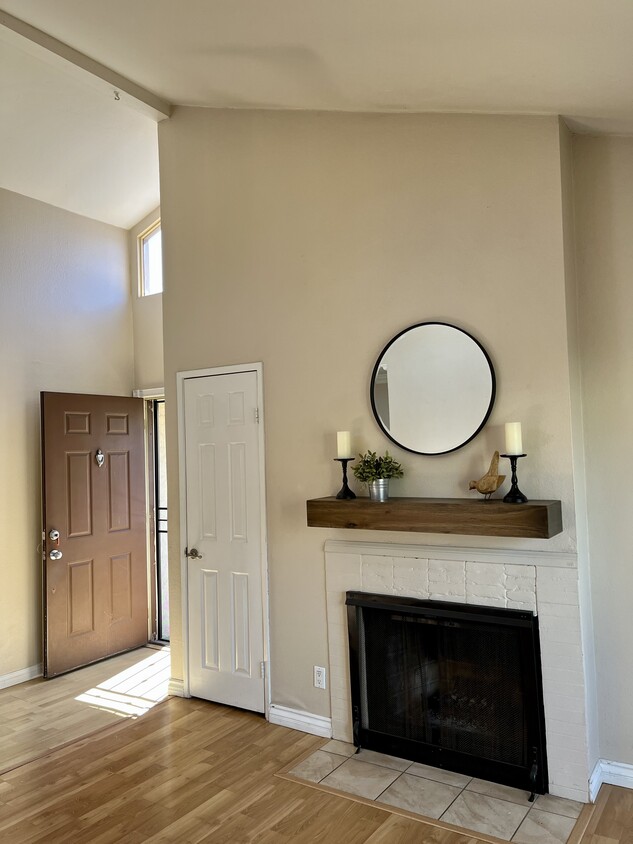 Primary Photo - 2920 Briarwood Rd