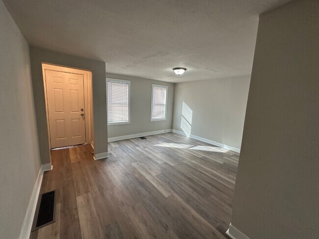 Foto del edificio - 1732 Ferry Ave