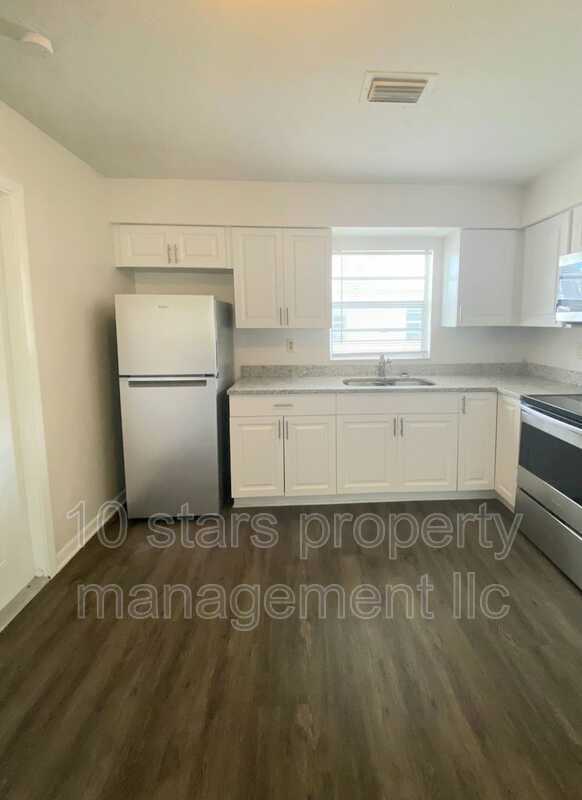 Building Photo - 4909 E Temple Heights Rd