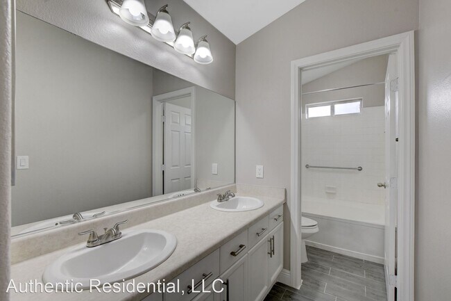 Building Photo - 4 br, 2 bath House - 838 Woodtack Cove Way