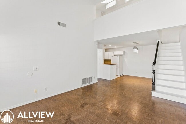 Foto del edificio - Updated 2 Bed, 1.5 Bath Condo in Gated Crosspointe Village
