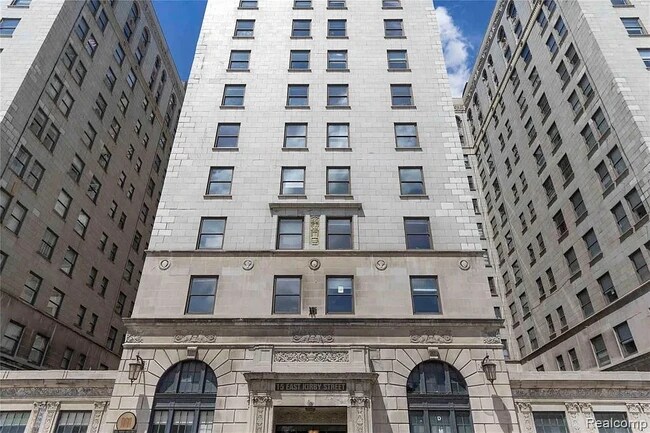 Building Photo - 15 E Kirby St