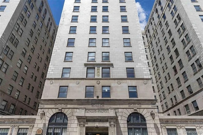 Building Photo - 15 E Kirby St