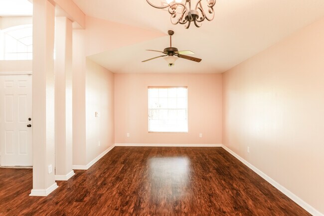 Building Photo - 2709 Eagle Canyon Dr S