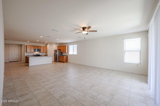 Foto del edificio - 25369 N 172nd Dr