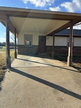 Building Photo - 1010 S Rouse St