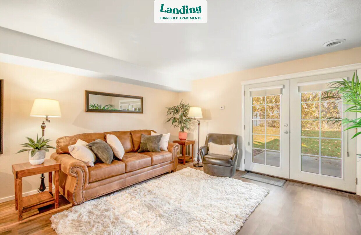 Foto principal - 324 Eagle Glen Ln