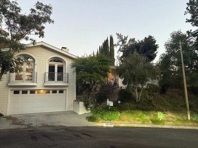 Building Photo - 16248 Darcia Pl