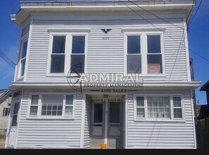Building Photo - 8 Mechanic St