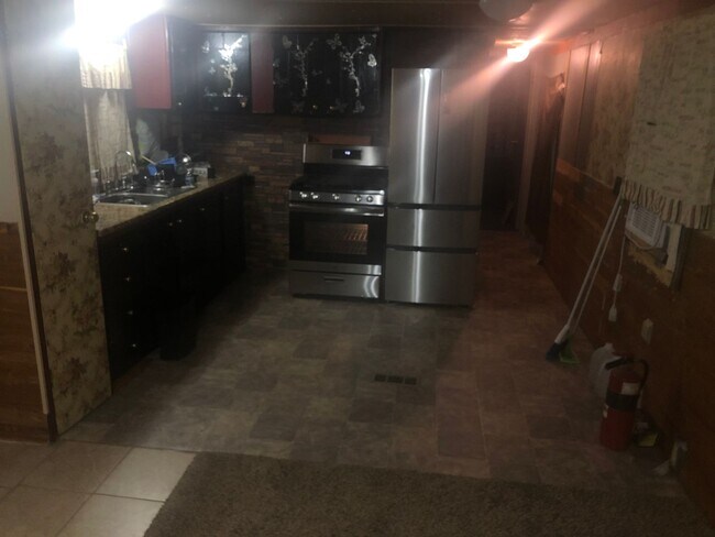 Foto del edificio - 2 bed 1 bath mobile home located on south ...