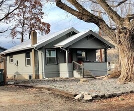 Building Photo - 3108 N Alder St