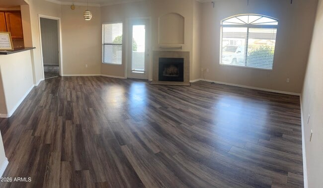 Building Photo - 15095 N Thompson Peak Pkwy