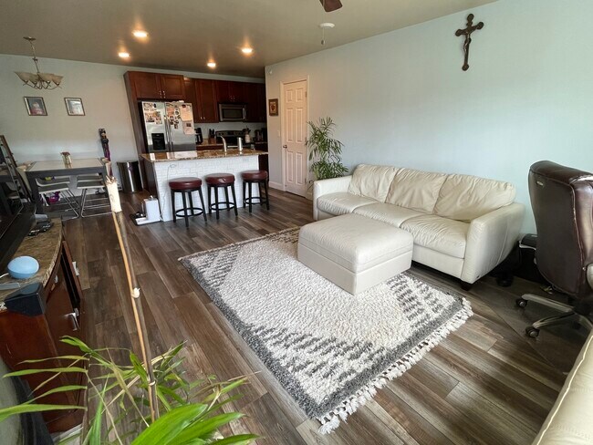 Foto del edificio - 829 Canada Ave