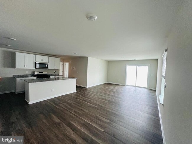 Building Photo - 108 Charing Cross Dr