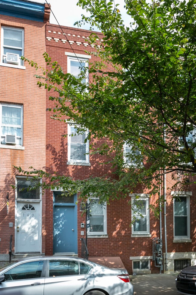 Building Photo - 765 S 16th St