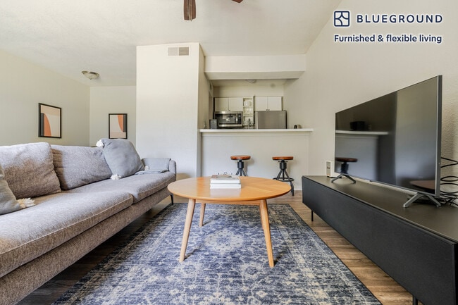 Building Photo - 1230 E 38th 1/2 St