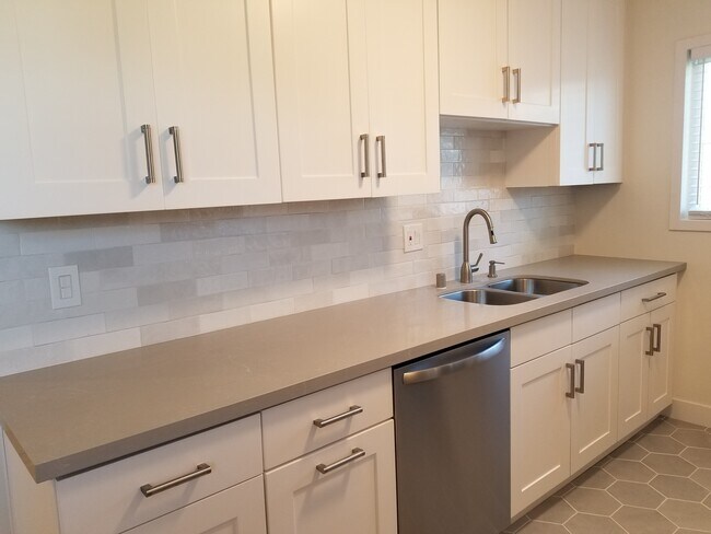 Foto del edificio - 8130 W 83rd St