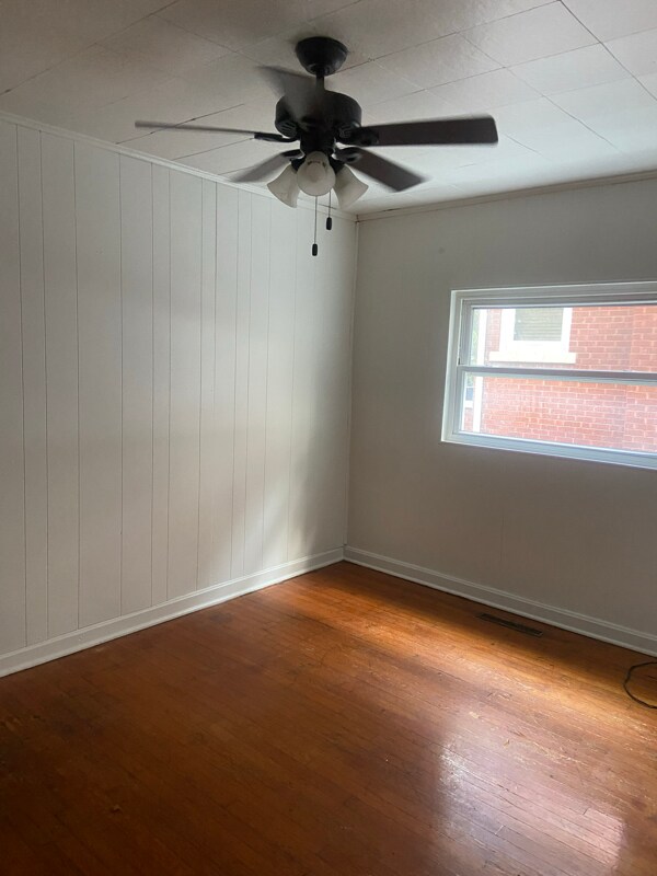Foto del edificio - 328 6th Ave W