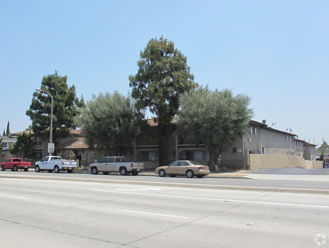 Building Photo - Rancho La Mirada Apartments