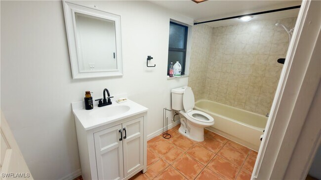 Foto del edificio - 325 29th St NW