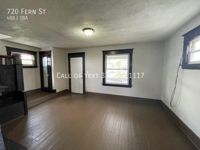 Building Photo - Large four bedroom one bathroom home for rent