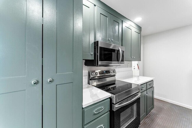 Foto del edificio - 1474 E Rock Springs Rd NE