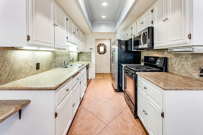 Foto del edificio - 4707 Willis Ave