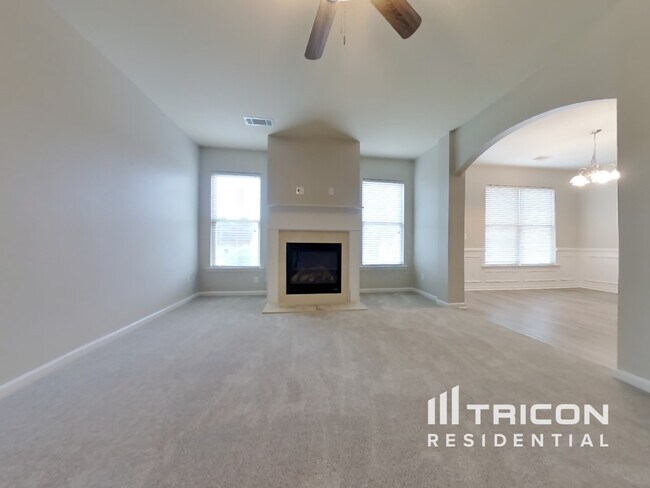 Building Photo - 3715 Santa Rosa Way Douglasville GA