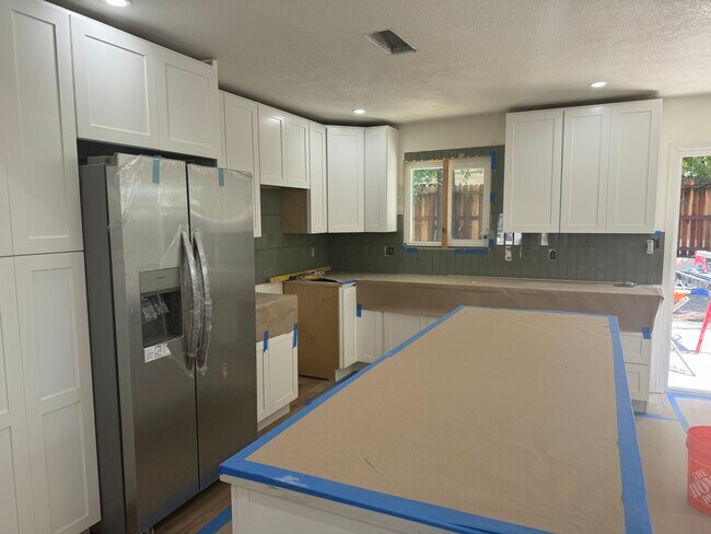 Foto del edificio - 1462 Oak Ct