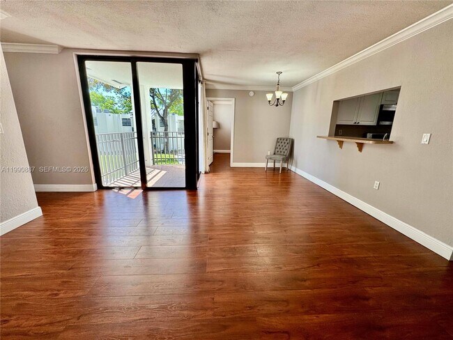 Building Photo - 3610 SW 114th Ave