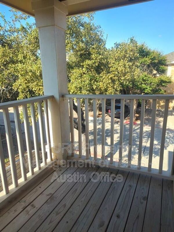 Foto del edificio - 16100 S Great Oaks Dr