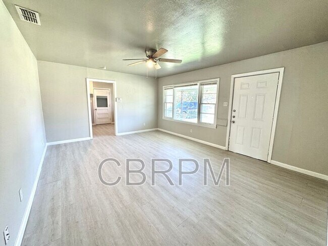 Foto del edificio - 3805 35th St