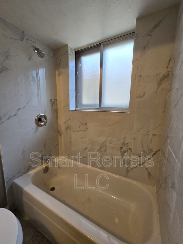 Foto del edificio - 4300 Fairview Ave