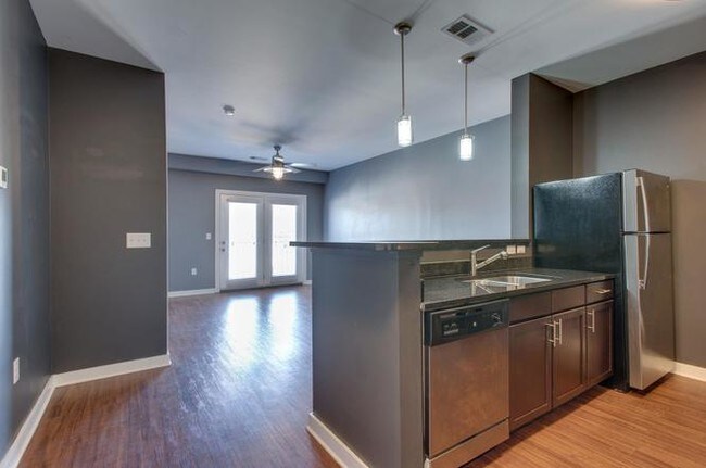 Foto del edificio - 2197 Nolensville Pike