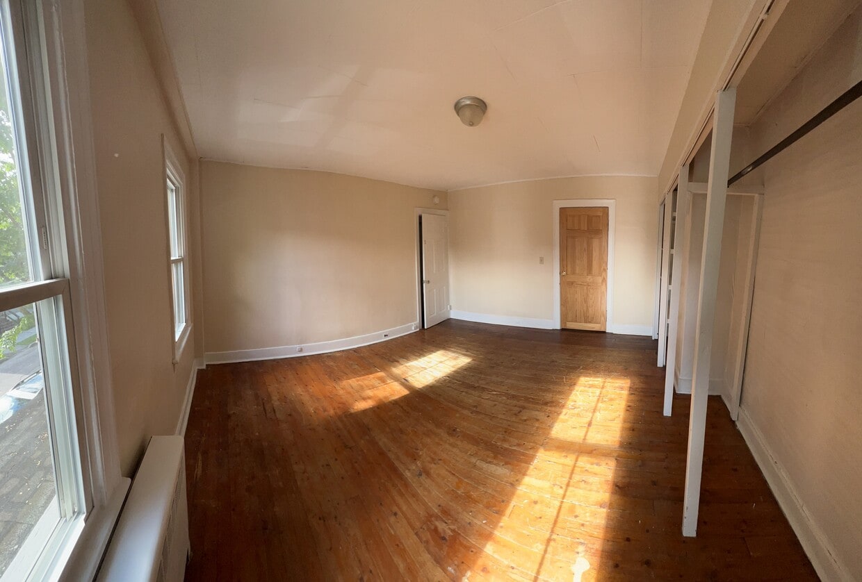Primary Photo - 29 N Union St