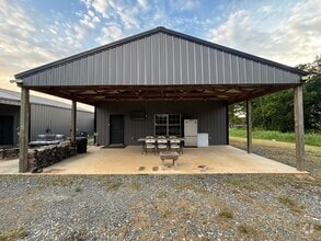 Building Photo - 5900 Winnsboro Road