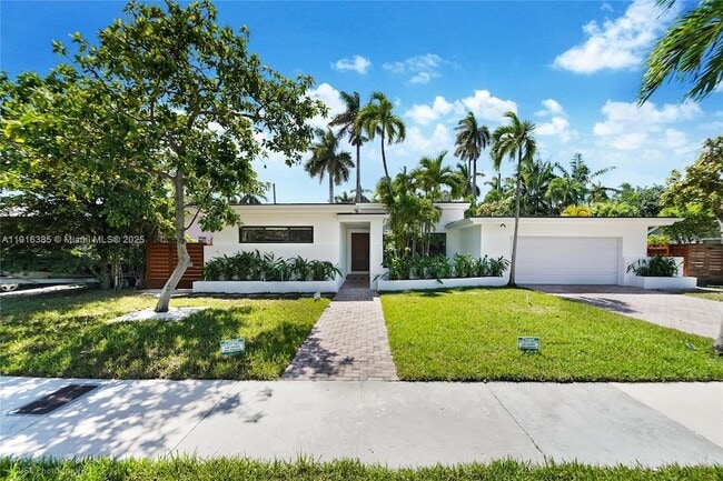 Photo - 1120 NE 86th St House