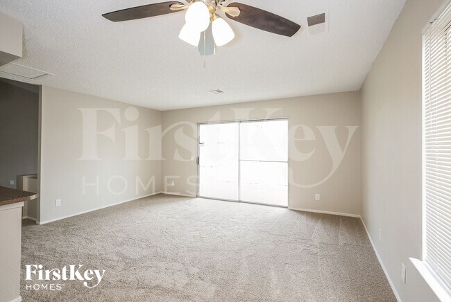 Foto del edificio - 6533 Chilton Ct