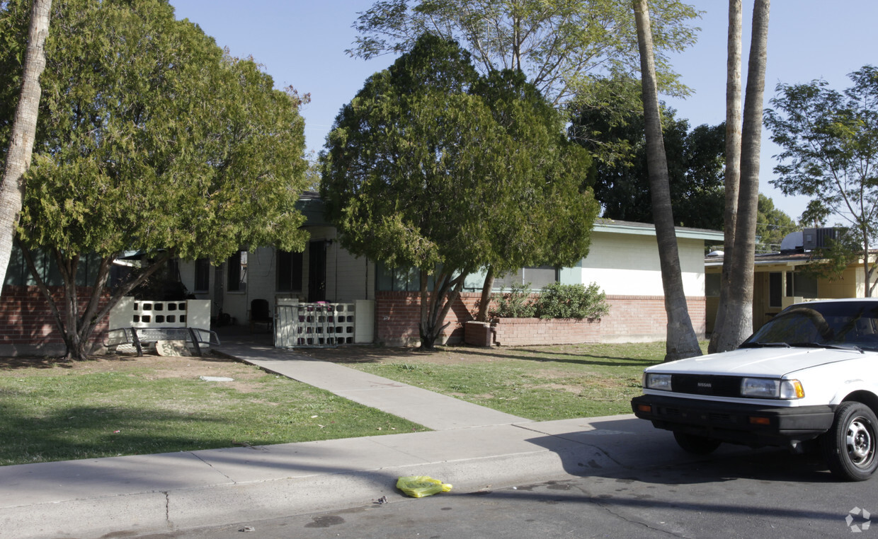 Primary Photo - 6720 E Monterey Way