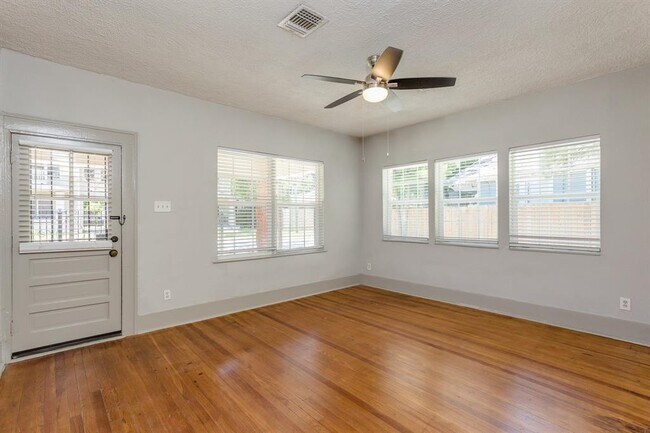 Building Photo - 4310 Wilmer St