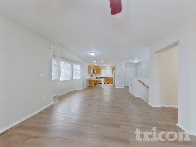 Building Photo - 8095 Oliver Rd