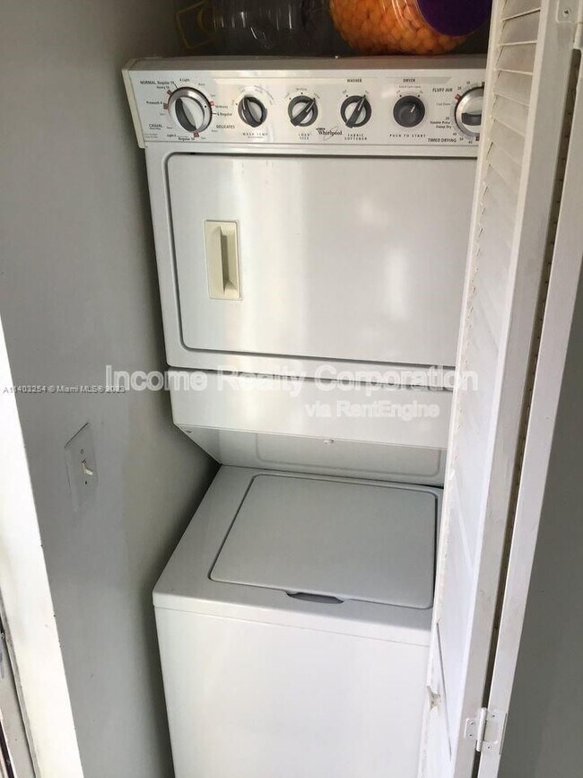 Foto del edificio - 13165 SW 64th Terrace