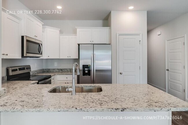 Foto del edificio - 12281 Sinclair Dr