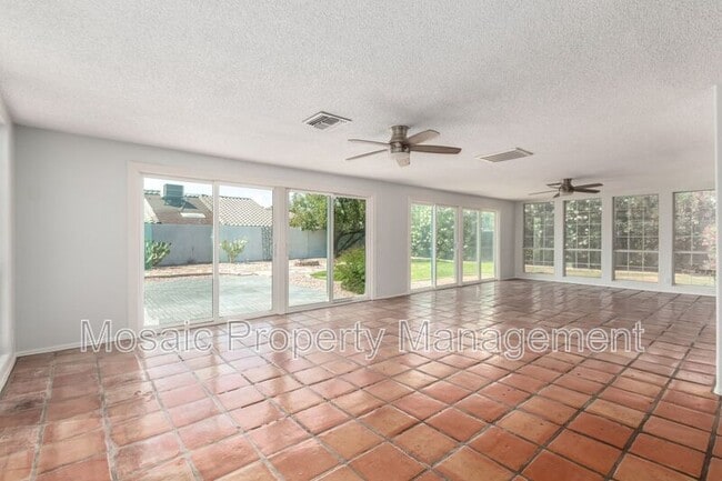 Building Photo - 1449 E Ironwood Dr