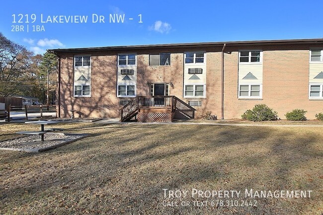 Foto del edificio - ****2 Bed 1 Bath in Downtown Conyers****