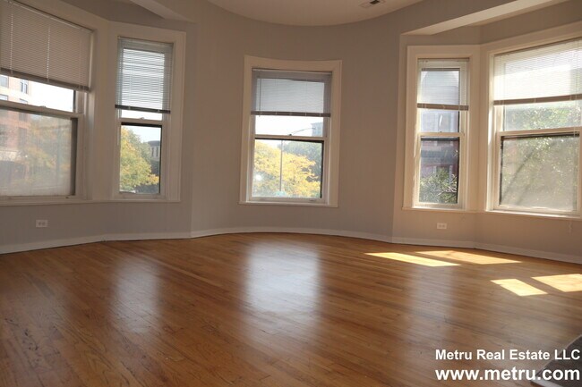 Foto del edificio - 2302 N Clark St
